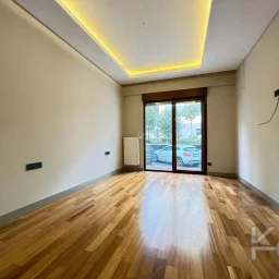 Academy Çi̇ftehavuzlar Sahi̇lde Presti̇jli̇ Yeni̇ Bi̇nada 90m2 2+1 