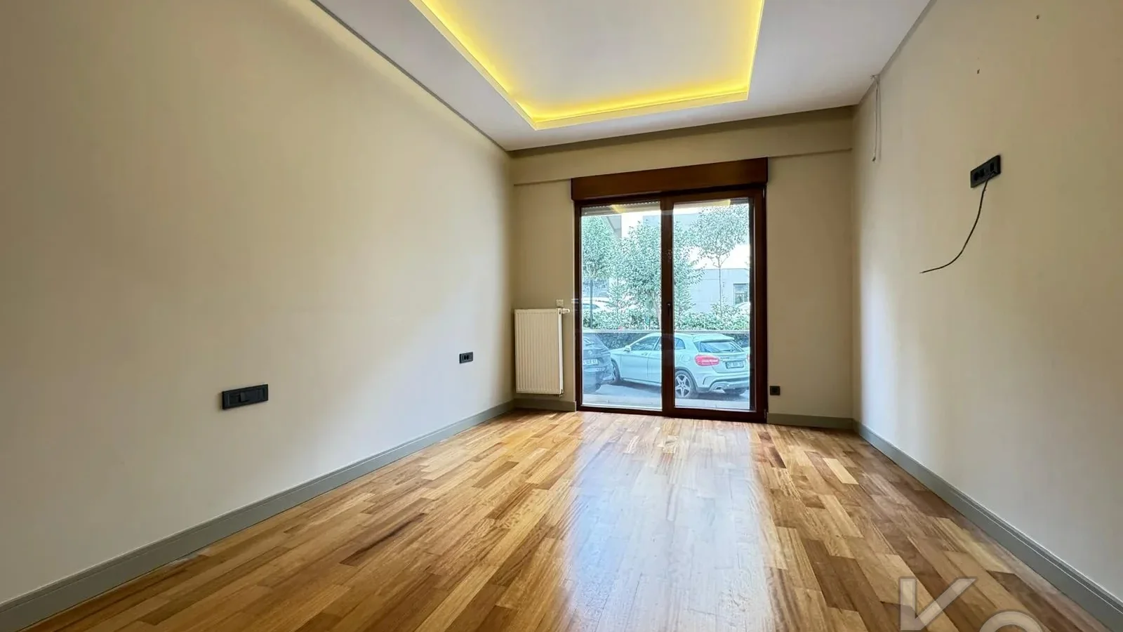 Academy Çi̇ftehavuzlar Sahi̇lde Presti̇jli̇ Yeni̇ Bi̇nada 90m2 2+1 