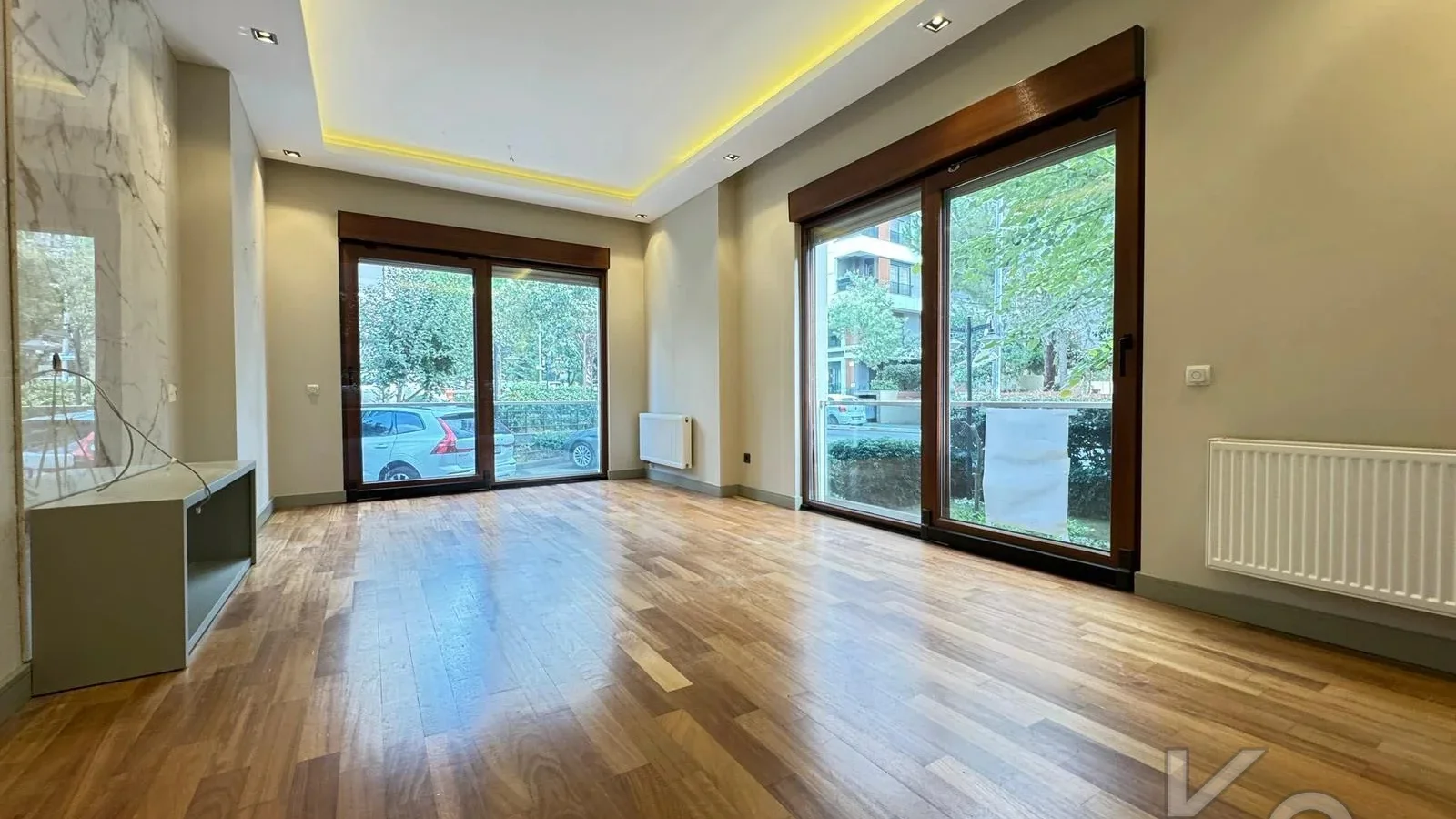 Academy Çi̇ftehavuzlar Sahi̇lde Presti̇jli̇ Yeni̇ Bi̇nada 90m2 2+1 