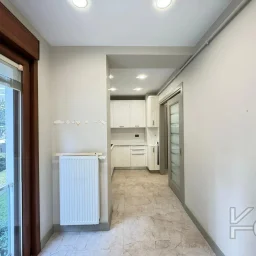 Academy Çi̇ftehavuzlar Sahi̇lde Presti̇jli̇ Yeni̇ Bi̇nada 90m2 2+1 