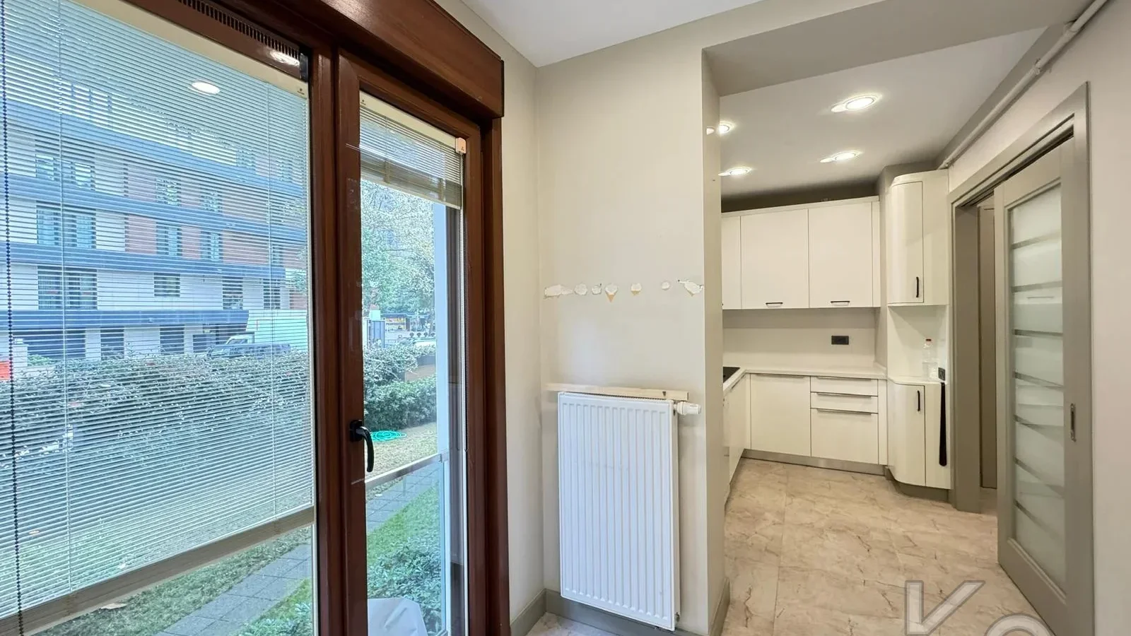 Academy Çi̇ftehavuzlar Sahi̇lde Presti̇jli̇ Yeni̇ Bi̇nada 90m2 2+1 