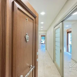 Academy Çi̇ftehavuzlar Sahi̇lde Presti̇jli̇ Yeni̇ Bi̇nada 90m2 2+1 
