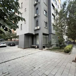 Sağlam'dan Merdivenköy'de Minibüse Yakın 3+1 Geniş Satılık Daire