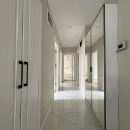 Sağlam'dan Merdivenköy'de Minibüse Yakın 3+1 Geniş Satılık Daire