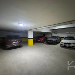 Laci̇vertcadde Göztepe Bahari̇yeli̇ Sokak Ebeveynli̇ Çi̇ft Balkonlu 120m² Net 3+1