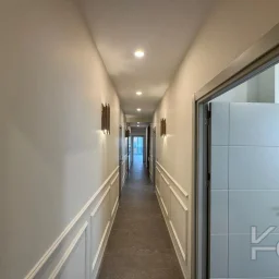 Laci̇vertcadde Göztepe Bahari̇yeli̇ Sokak Ebeveynli̇ Çi̇ft Balkonlu 120m² Net 3+1
