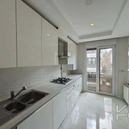  Laci̇vertcadde Çi̇ftehavuzlar Bağdat'a 2.bi̇na 95 M² Net