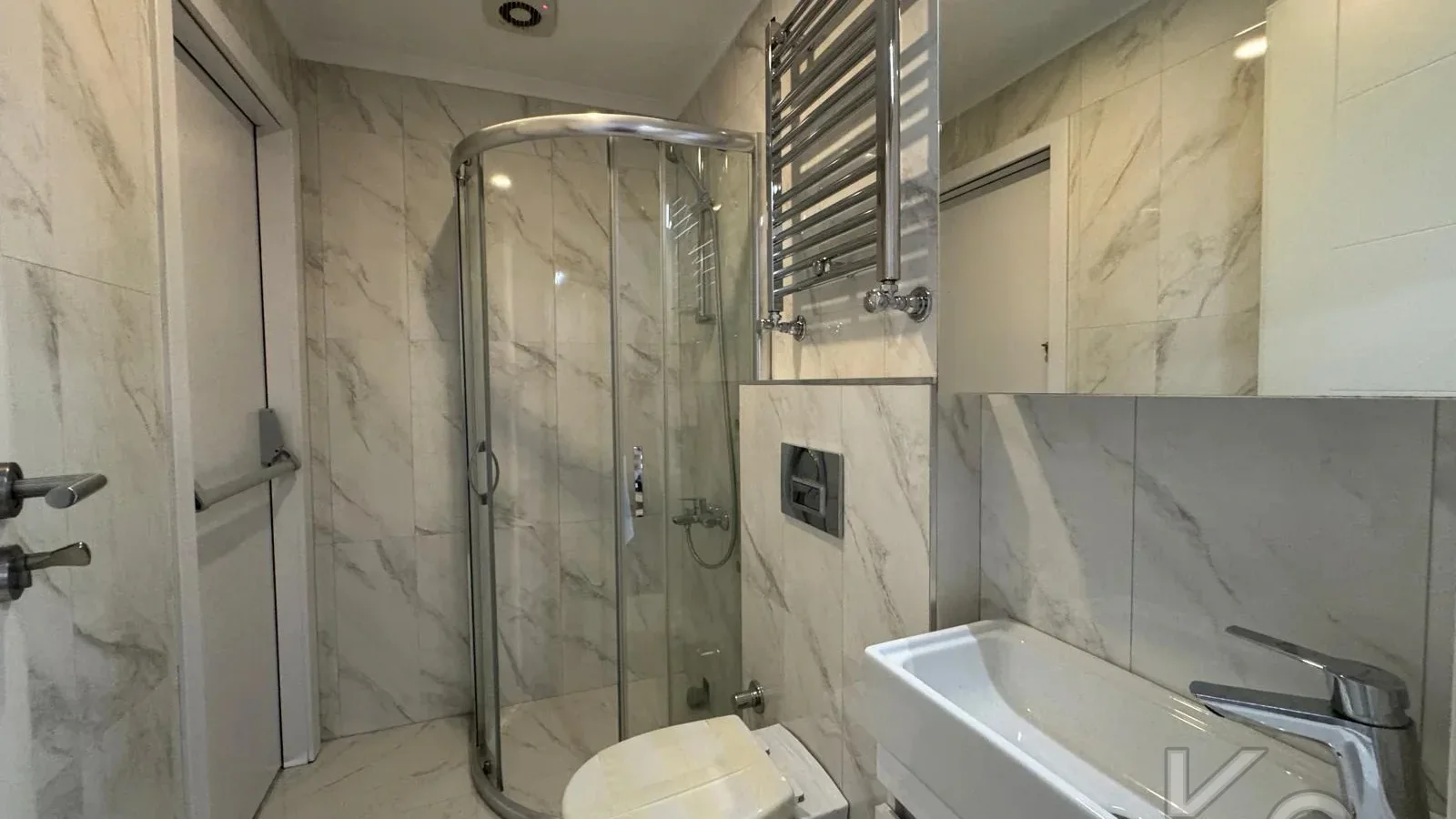  Laci̇vertcadde Çi̇ftehavuzlar Bağdat'a 2.bi̇na 95 M² Net