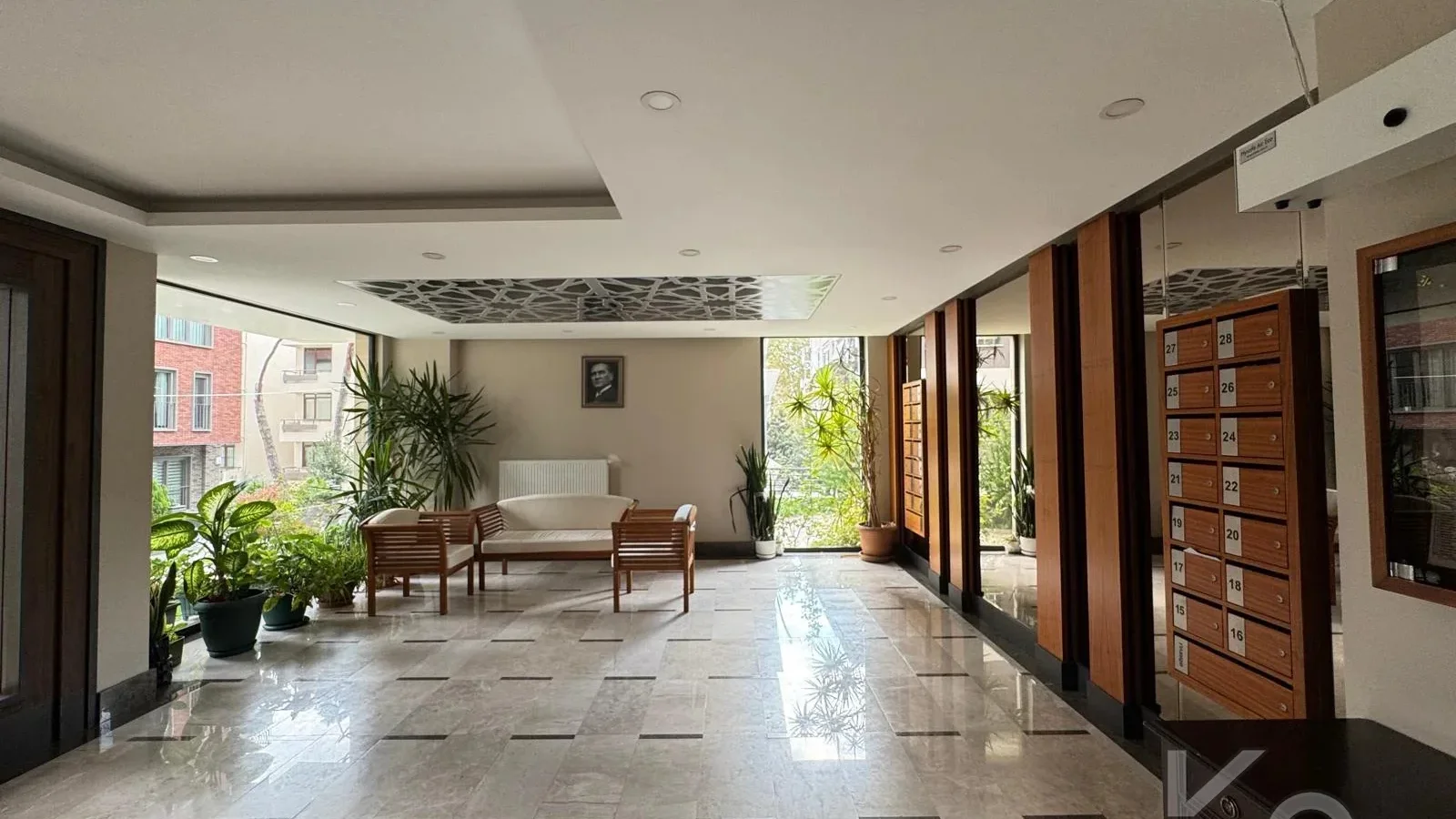  Laci̇vertcadde Çi̇ftehavuzlar Bağdat'a 2.bi̇na 95 M² Net