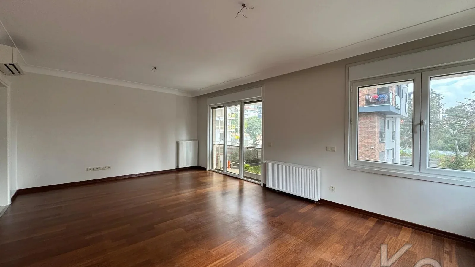  Laci̇vertcadde Çi̇ftehavuzlar Bağdat'a 2.bi̇na 95 M² Net
