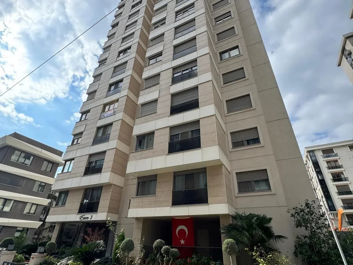  Laci̇vertcadde Çi̇ftehavuzlar Bağdat'a 2.bi̇na 95 M² Net