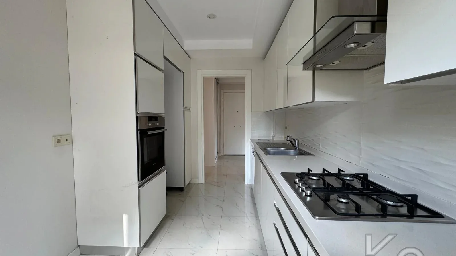  Laci̇vertcadde Çi̇ftehavuzlar Bağdat'a 2.bi̇na 95 M² Net