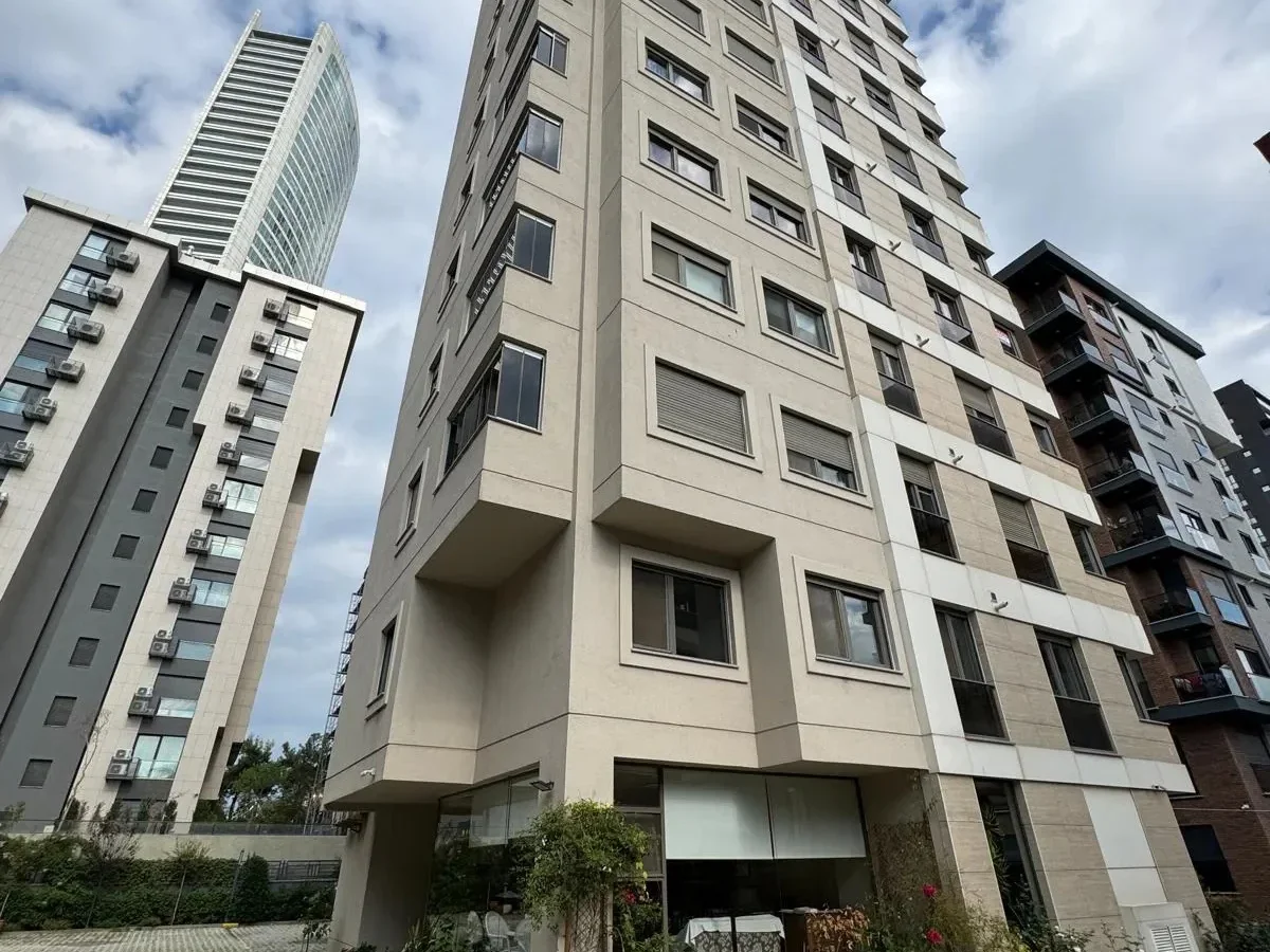  Laci̇vertcadde Çi̇ftehavuzlar Bağdat'a 2.bi̇na 95 M² Net