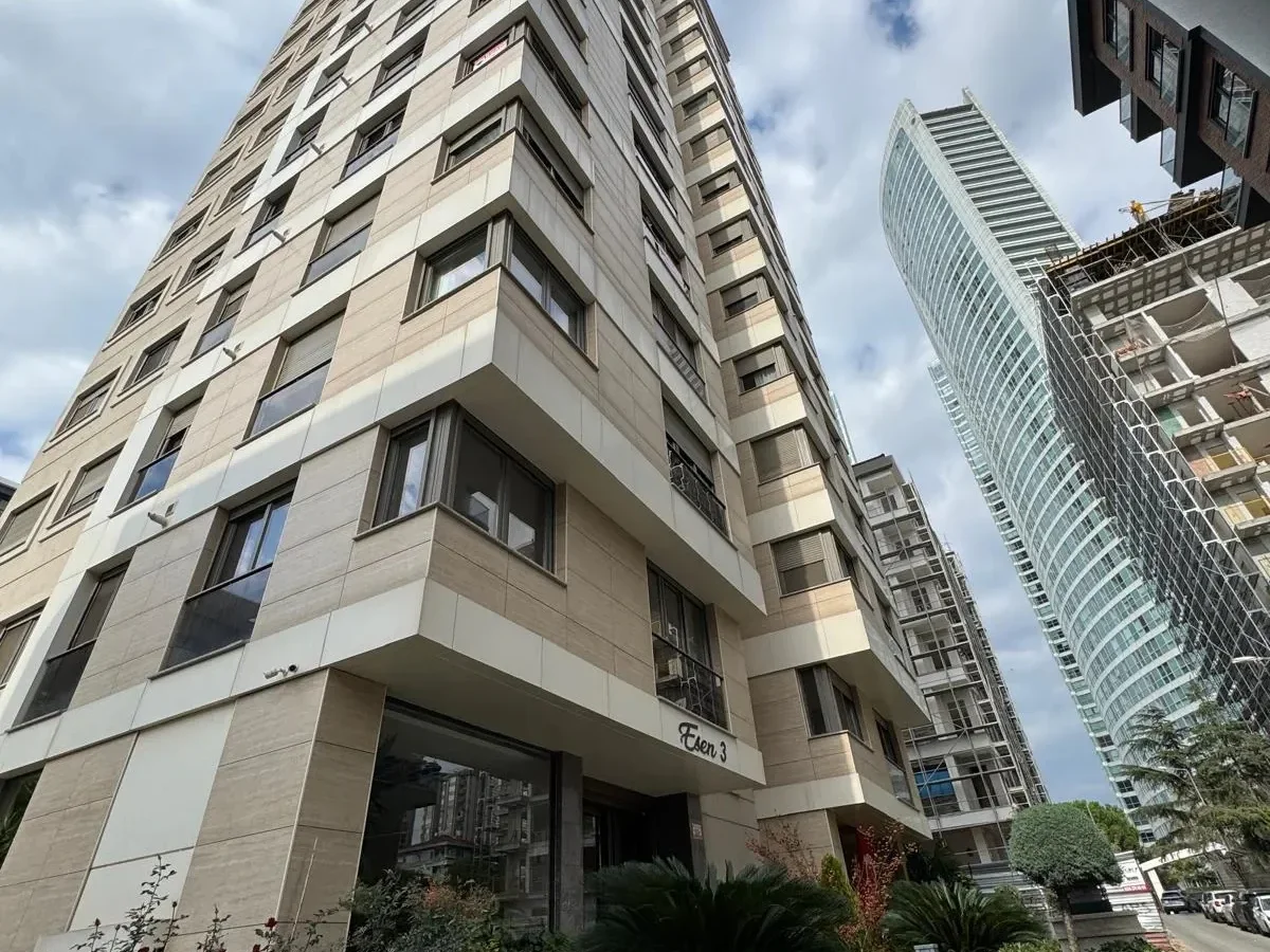  Laci̇vertcadde Çi̇ftehavuzlar Bağdat'a 2.bi̇na 95 M² Net