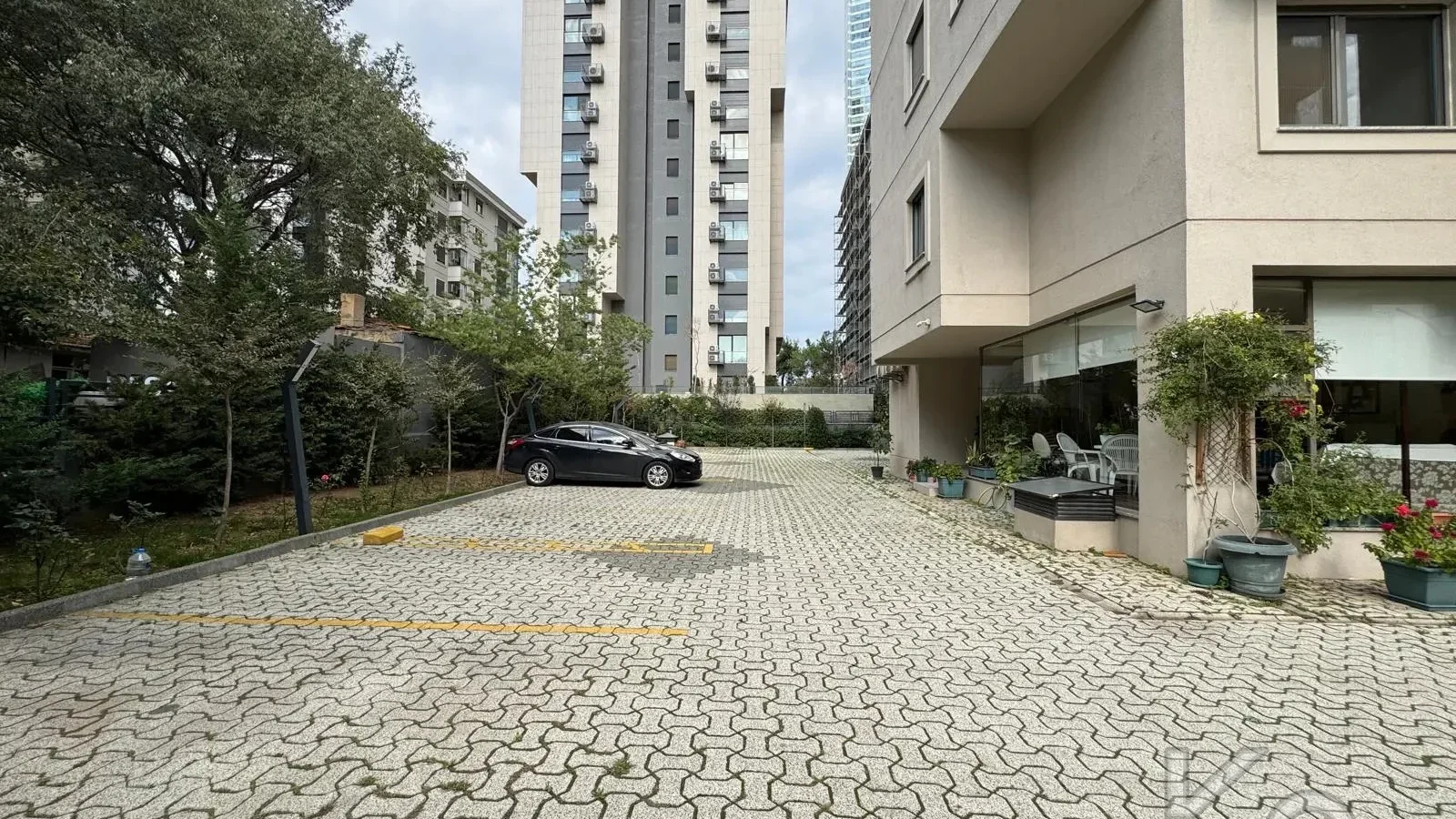 Laci̇vertcadde Çi̇ftehavuzlar Bağdat'a 2.bi̇na 95 M² Net