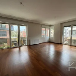  Laci̇vertcadde Çi̇ftehavuzlar Bağdat'a 2.bi̇na 95 M² Net