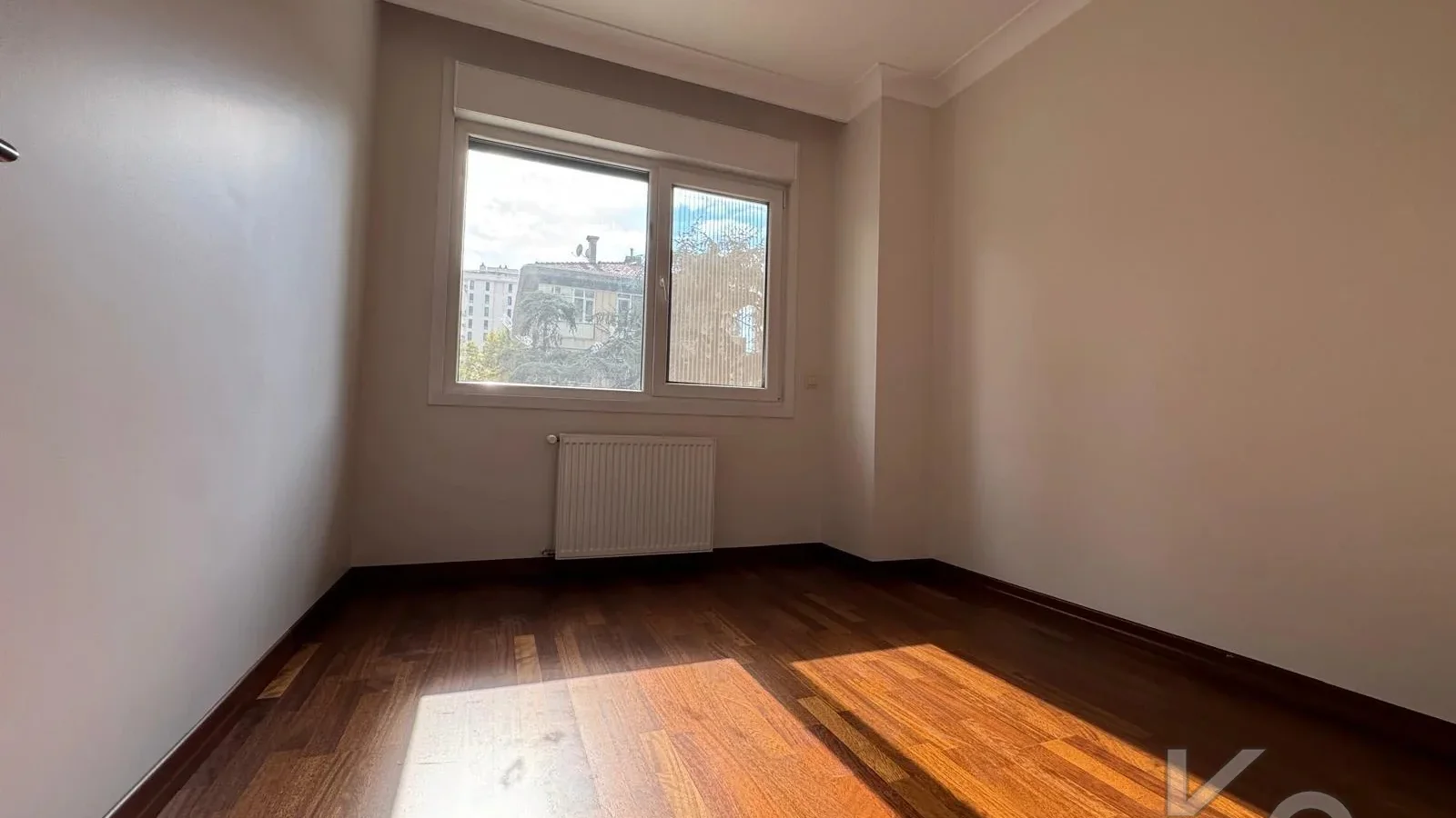  Laci̇vertcadde Çi̇ftehavuzlar Bağdat'a 2.bi̇na 95 M² Net