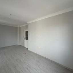 Lacivertcadde Bostancıda Sıfır 3+1 Ebeveyn Banyolu 100 M² Net 3+2