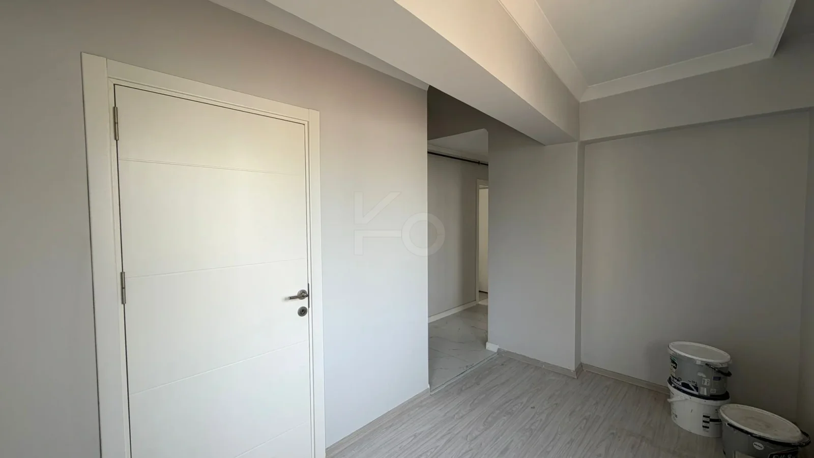 Lacivertcadde Bostancıda Sıfır 3+1 Ebeveyn Banyolu 100 M² Net 3+2
