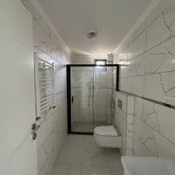 Lacivertcadde Bostancıda Sıfır 3+1 Ebeveyn Banyolu 100 M² Net 3+2