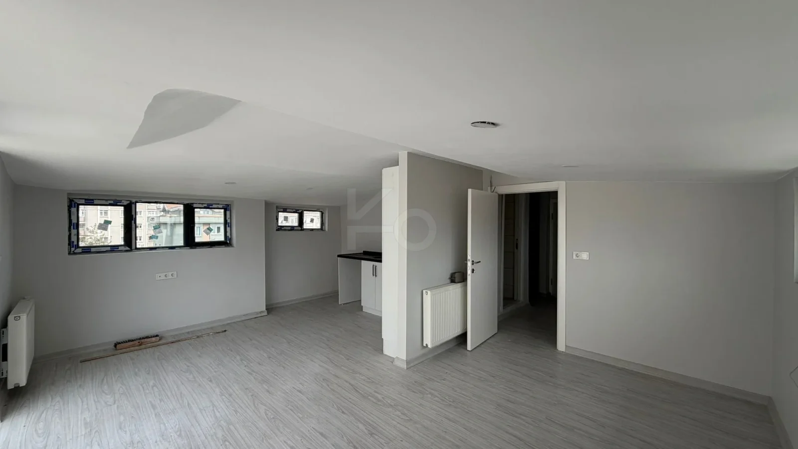 Lacivertcadde Bostancıda Sıfır 3+1 Ebeveyn Banyolu 100 M² Net 3+2