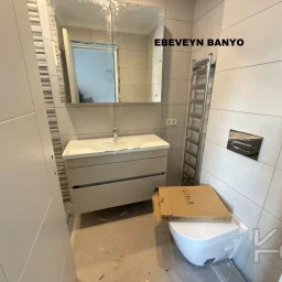 Laci̇vertcadde Feneryolu Ebeveynli̇ Balkonlu 2026 Sifir 93m² 3+1