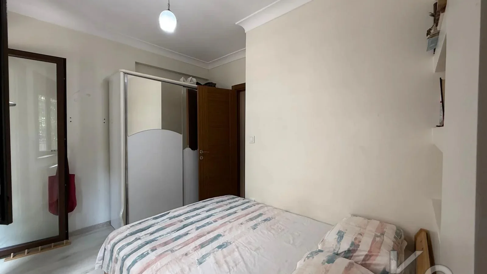 Kredi̇ye Uygun Suadi̇ye Yatirimlik 1+1 Bahçe Kullanimli Y.gi̇ri̇ş