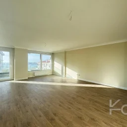 Academy Kalamiş Kapanmaz Mari̇na Manzarali Güvenli̇kli̇ Balkonlu 145m2 3+1