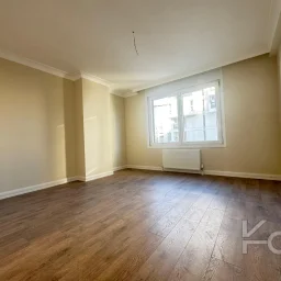 Academy Kalamiş Kapanmaz Mari̇na Manzarali Güvenli̇kli̇ Balkonlu 145m2 3+1