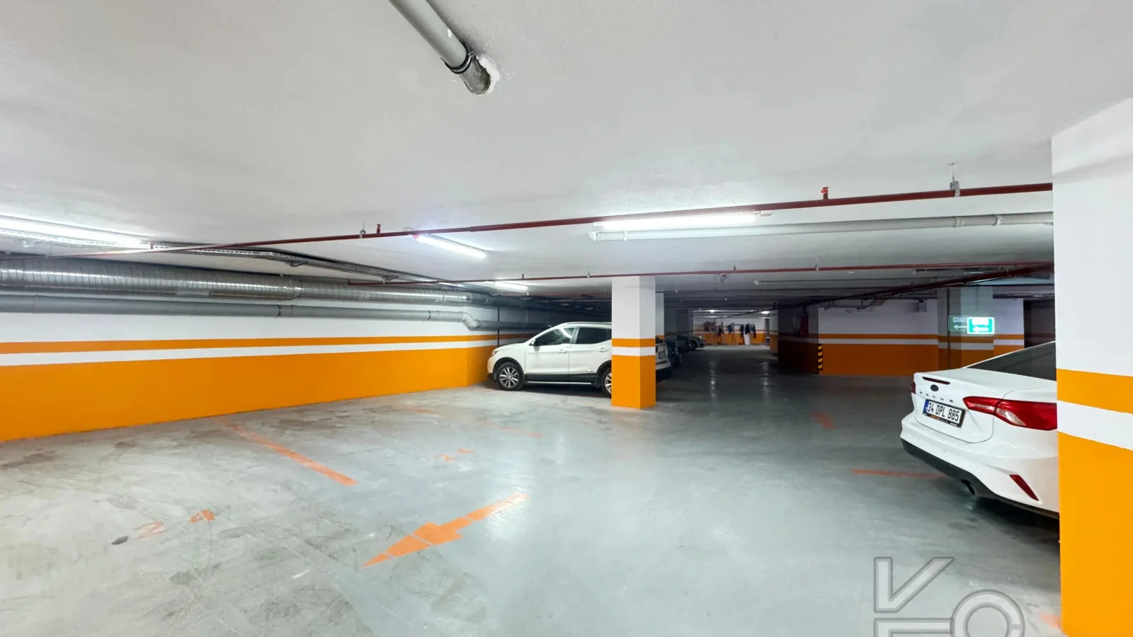 Academy Kalamiş Kapanmaz Mari̇na Manzarali Güvenli̇kli̇ Balkonlu 145m2 3+1