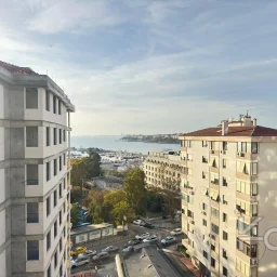 Academy Kalamiş Kapanmaz Mari̇na Manzarali Güvenli̇kli̇ Balkonlu 145m2 3+1