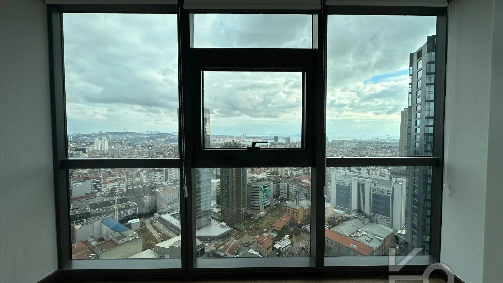 Rookz Fark Bomonti̇ Rotana Residence 3+1 Ki̇ralik Boğaz Manzarali Dai̇re