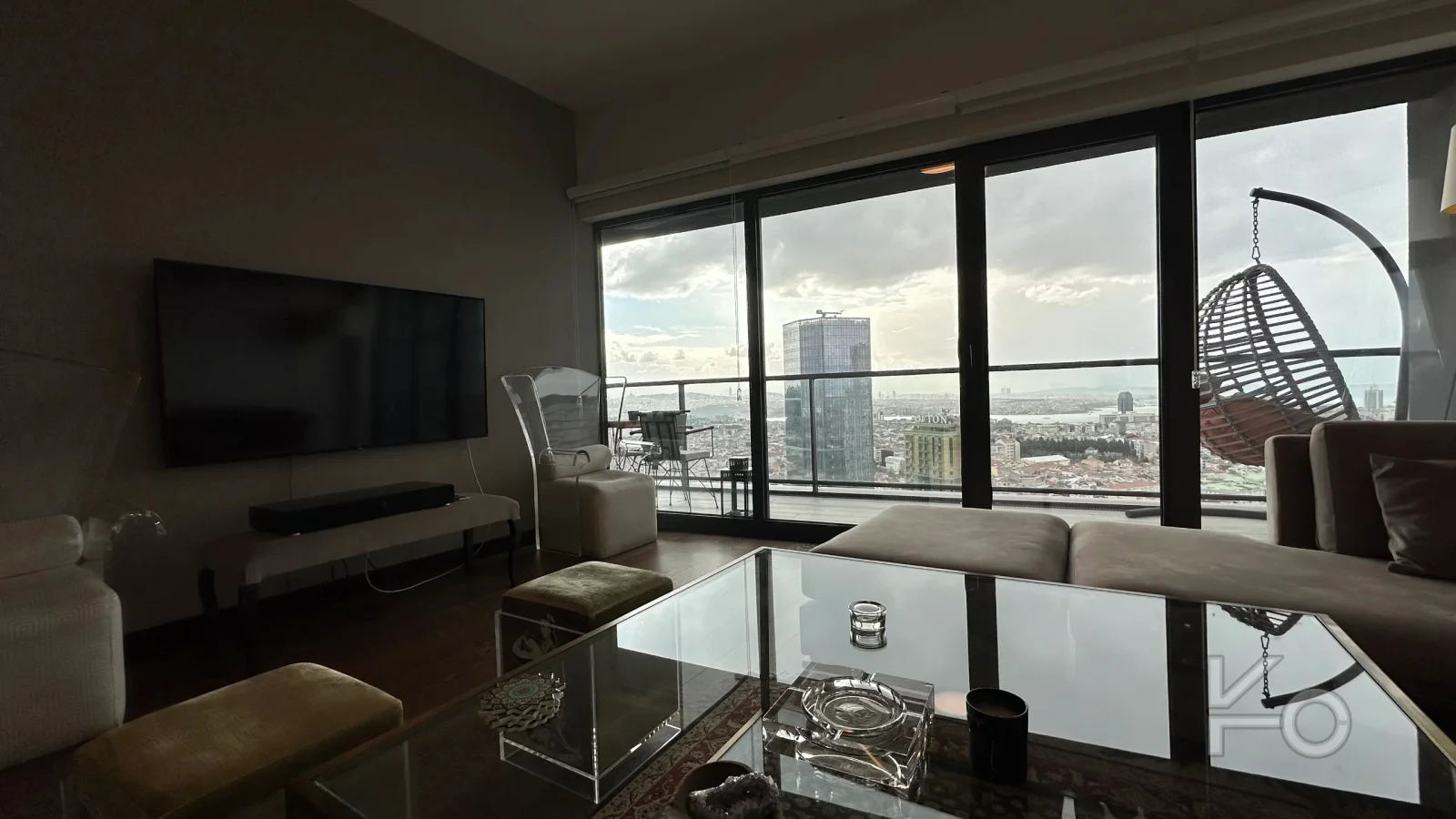 Rookz Fark Bomonti̇ Rotana Residence 3+1 Ki̇ralik Boğaz Manzarali Dai̇re