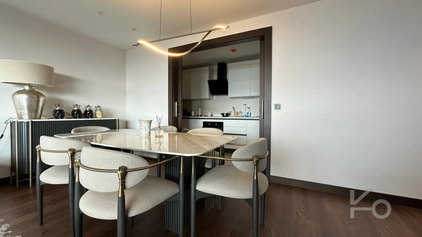 Rookz Fark Bomonti̇ Rotana Residence 3+1 Ki̇ralik Boğaz Manzarali Dai̇re