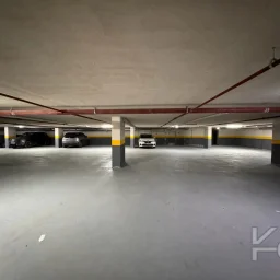 Laci̇vertcadde Feneryolu Ebeveynli̇ Balkonlu 2025 Sifir 92m² 3+1