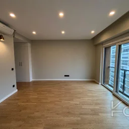 Laci̇vert Cadde Caddebostan Sahi̇lde Kısmi̇ Deni̇z Manzaralı Ara Kat Dubleks Dai̇re 1+1 58m² Net