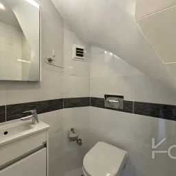 Laci̇vert Cadde Caddebostan Sahi̇lde Kısmi̇ Deni̇z Manzaralı Ara Kat Dubleks Dai̇re 1+1 58m² Net