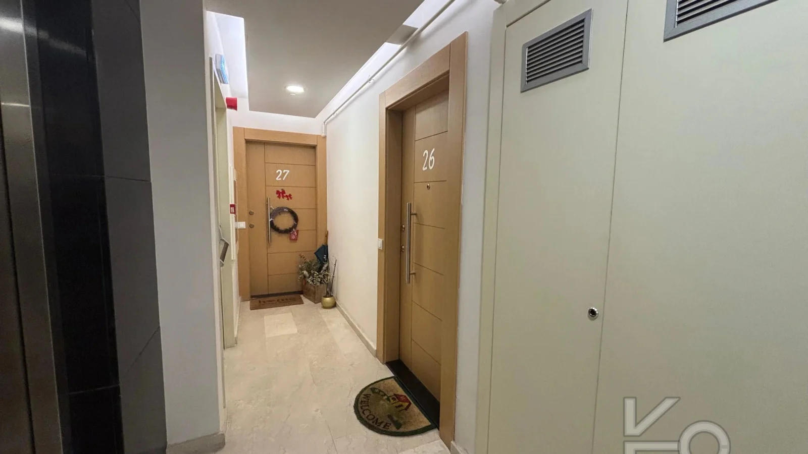 Laci̇vert Cadde Caddebostan Sahi̇lde Kısmi̇ Deni̇z Manzaralı Ara Kat Dubleks Dai̇re 1+1 58m² Net