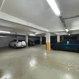 Laci̇vert Cadde Caddebostan Sahi̇lde Kısmi̇ Deni̇z Manzaralı Ara Kat Dubleks Dai̇re 1+1 58m² Net