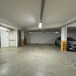 Laci̇vert Cadde Caddebostan Sahi̇lde Kısmi̇ Deni̇z Manzaralı Ara Kat Dubleks Dai̇re 1+1 58m² Net