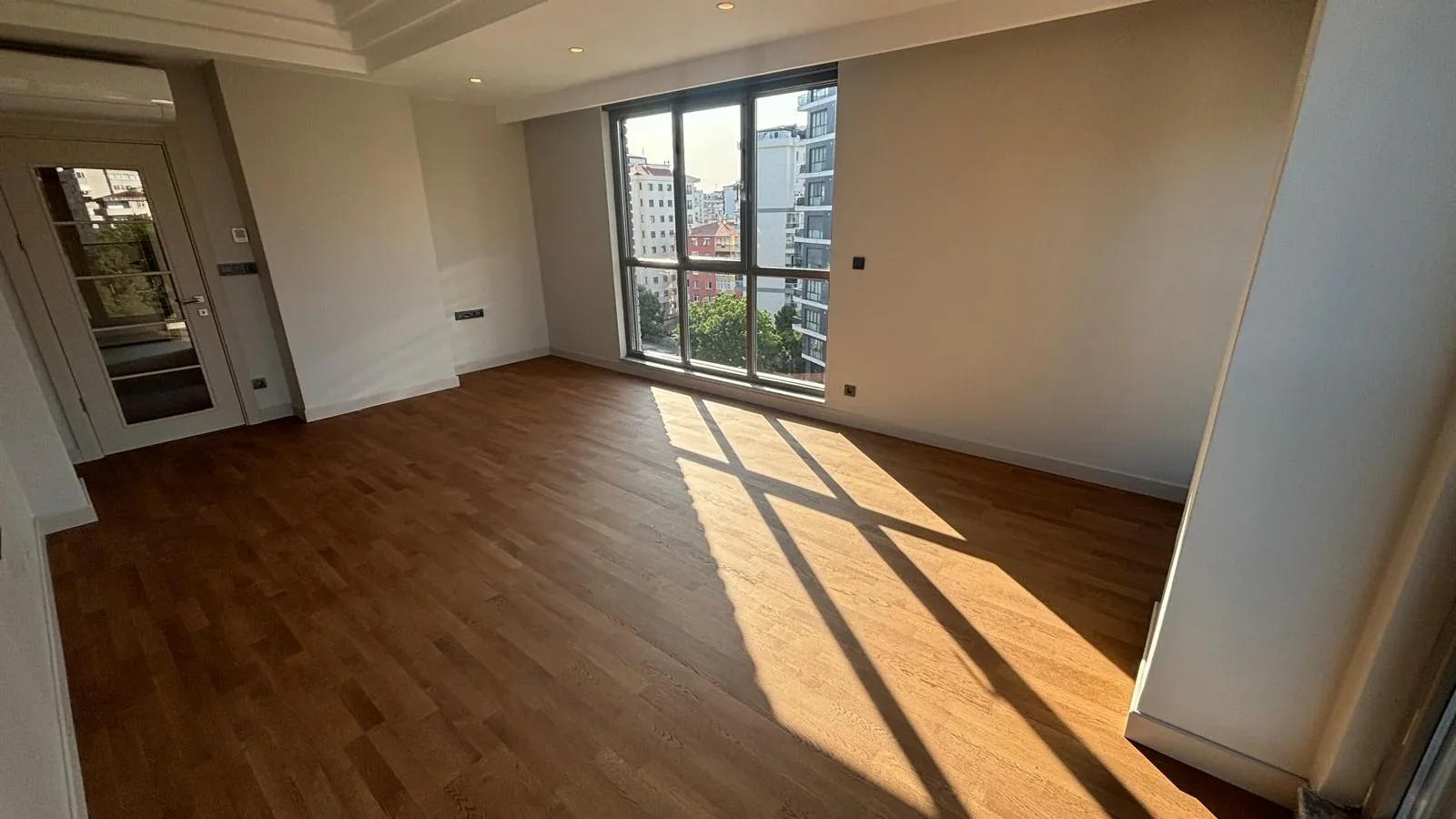 Sağlam'dan Kapanmaz Park Manzaralı Marmaray Yanı 130m2 3+1 Sıfır
