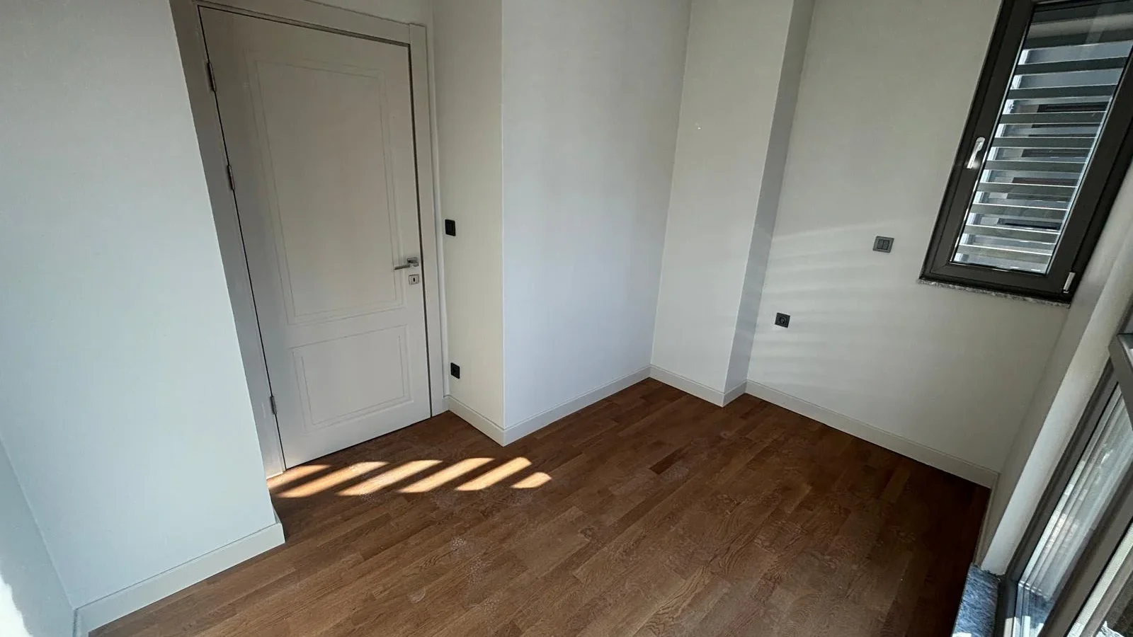 Sağlam'dan Kapanmaz Park Manzaralı Marmaray Yanı 130m2 3+1 Sıfır