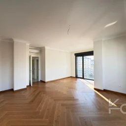 Laci̇vert Cadde Suadi̇ye'de Bağdat Caddesi̇'ne Ve Sahi̇le Yakin Net 100 M² 3+1