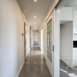 Laci̇vert Cadde Suadi̇ye'de Bağdat Caddesi̇'ne Ve Sahi̇le Yakin Net 100 M² 3+1