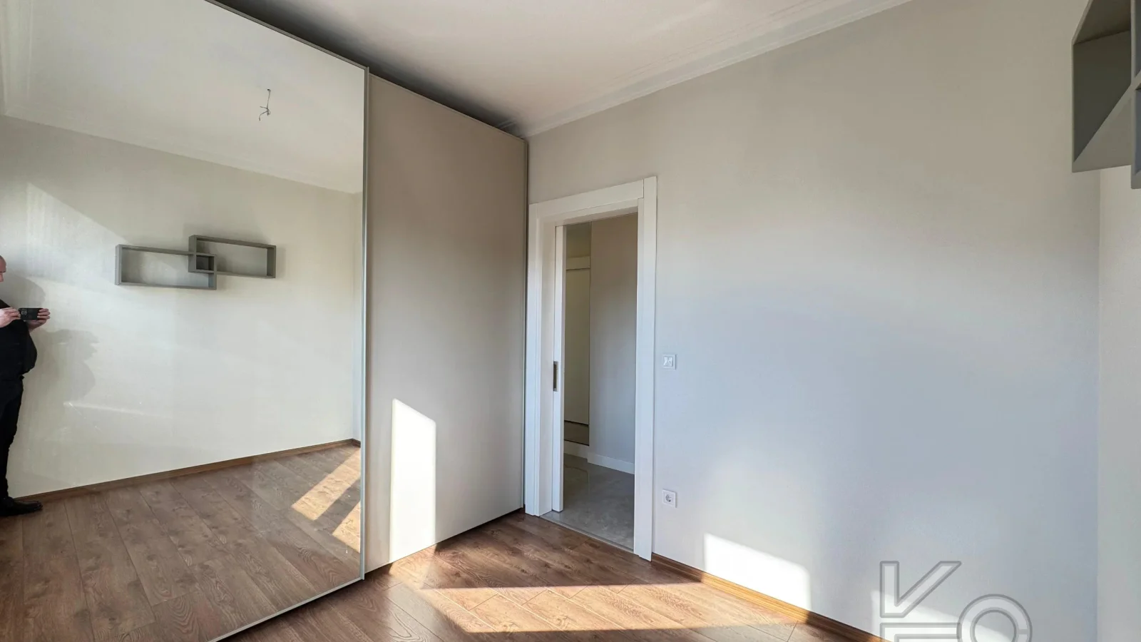 Laci̇vert Cadde Suadi̇ye'de Bağdat Caddesi̇'ne Ve Sahi̇le Yakin Net 100 M² 3+1