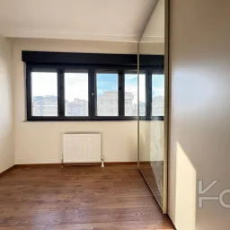 Laci̇vert Cadde Suadi̇ye'de Bağdat Caddesi̇'ne Ve Sahi̇le Yakin Net 100 M² 3+1