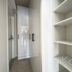 Laci̇vert Cadde Suadi̇ye'de Bağdat Caddesi̇'ne Ve Sahi̇le Yakin Net 100 M² 3+1