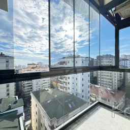 Laci̇vert Cadde Suadi̇ye'de Bağdat Caddesi̇'ne Ve Sahi̇le Yakin Net 100 M² 3+1