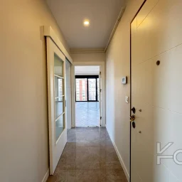 Laci̇vert Cadde Suadi̇ye'de Bağdat Caddesi̇'ne Ve Sahi̇le Yakin Net 100 M² 3+1
