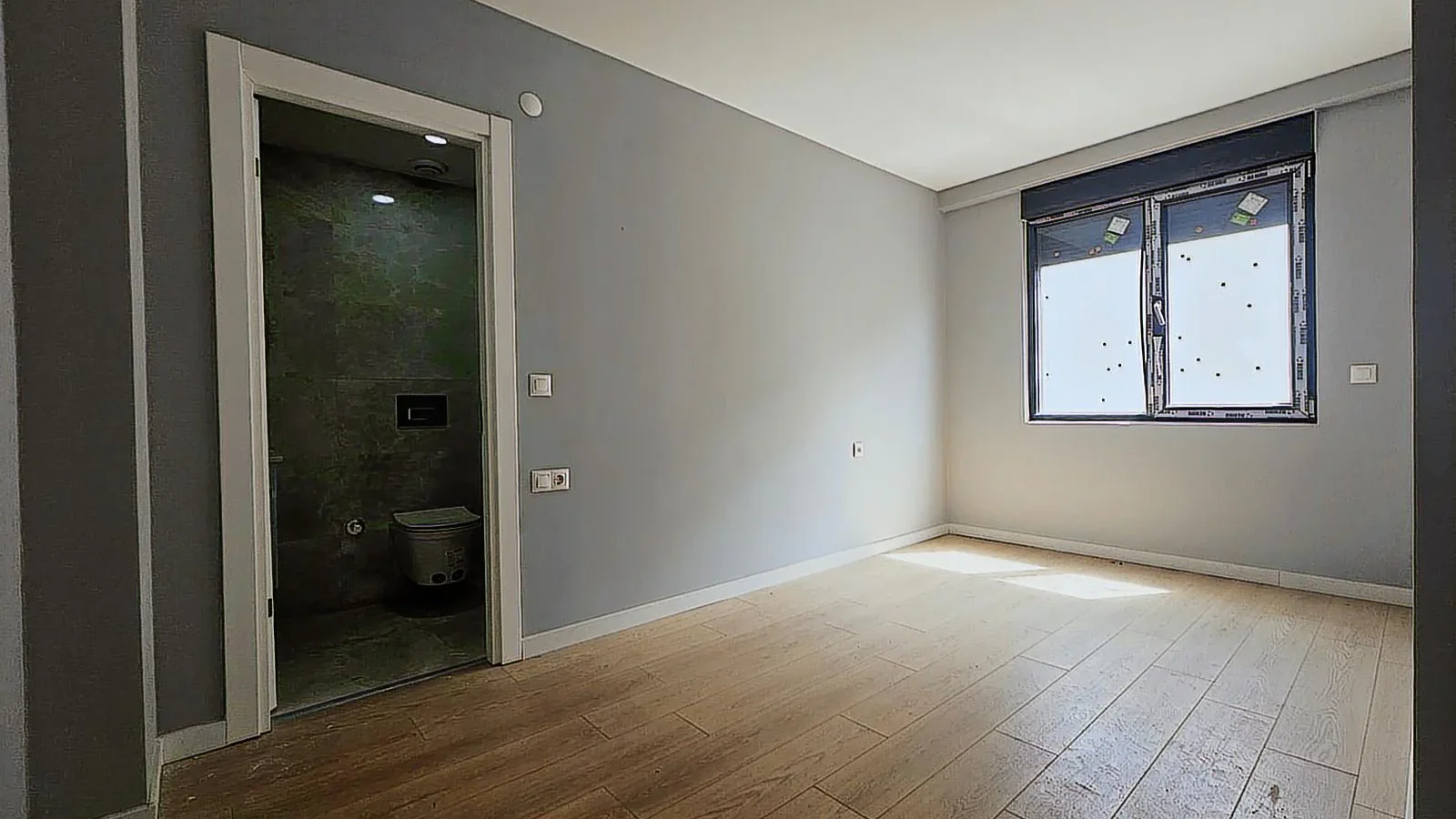 Sağlam'dan Bağdat Cad Yürüme 5 Dk Balkonlu 120 M² Satılık Daire
